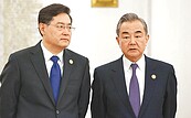 秦剛遭免職　王毅回鍋外長