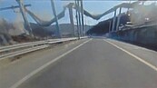 南韓高速公路橋梁坍塌！韓媒：疑8人遭活埋