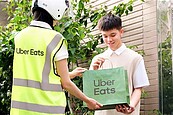 Uber Eats青少年版　上線