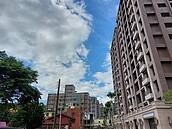 想順利交屋都難！建商倒「房市危機浪潮」洶湧？他曝首購等撥款等半年　